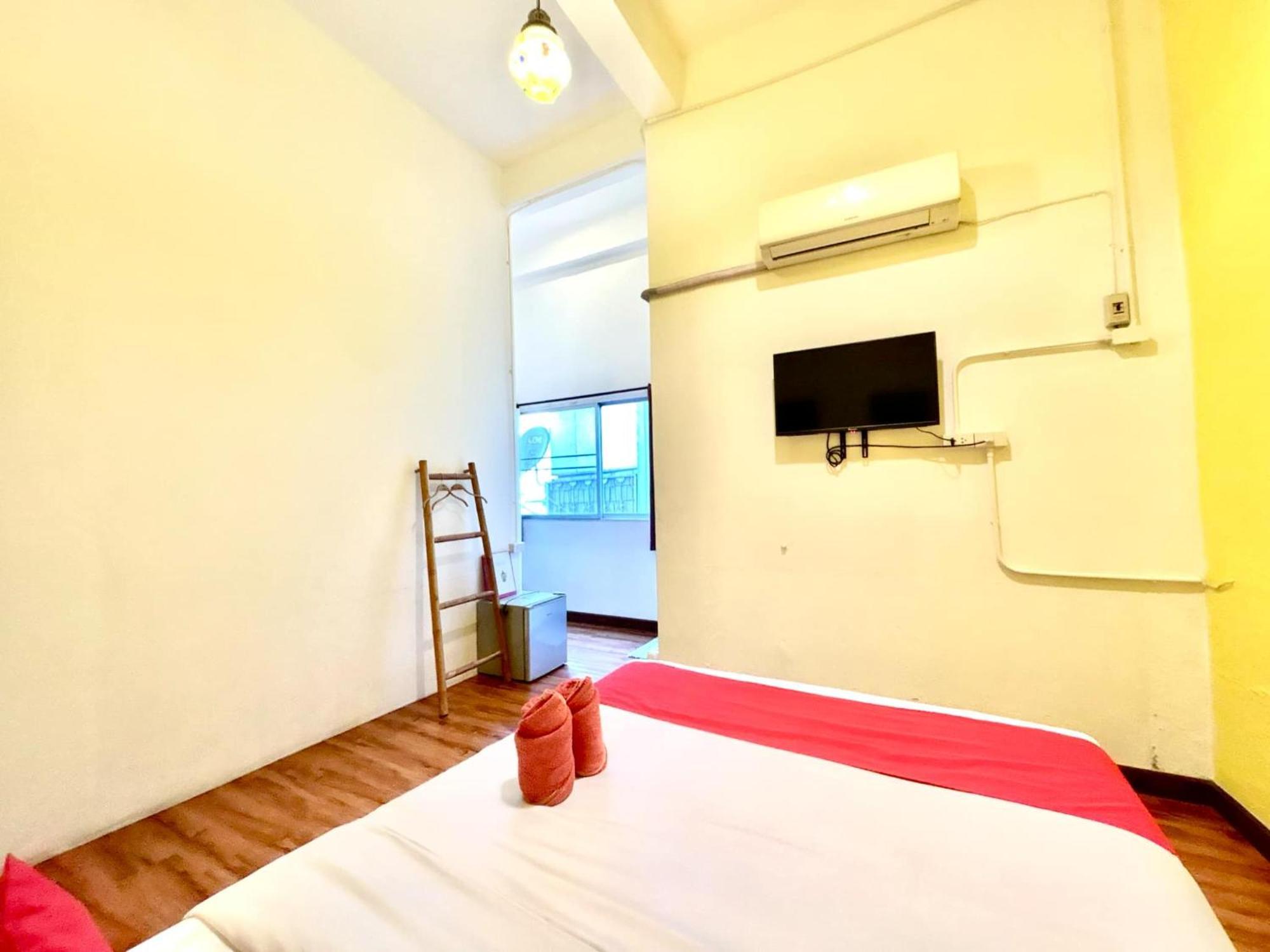 Yak Guesthouse Chiang Mai Exterior foto